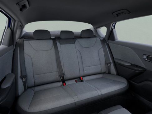 Used 2025 Kia K4 LXS image 16