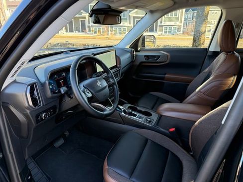 Used 2025 Ford Bronco Sport Outer Banks w/ Outer Banks Tech Package+ image 3