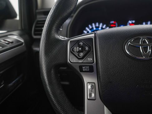 Used 2015 Toyota 4Runner SR5 Premium AWD/4WD image 24