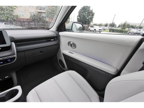 Certified 2024 Hyundai Ioniq 5 Limited RWD image 11