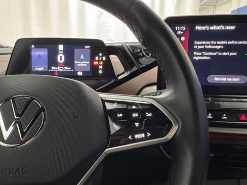 Used 2023 Volkswagen ID.4 Pro image 22