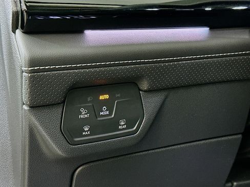 New 2026 Volkswagen Atlas SEL AWD/4WD image 10