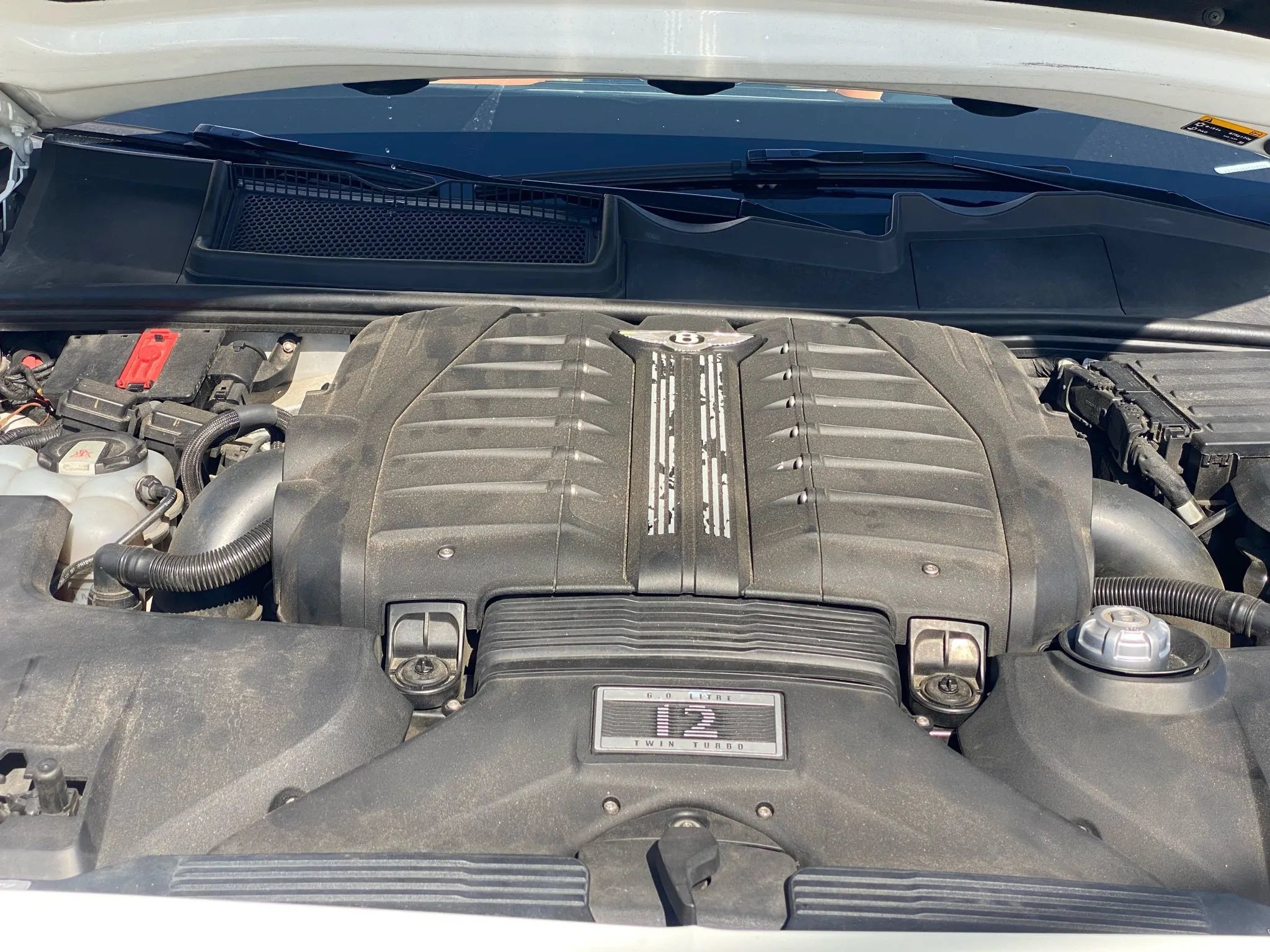 Used 2017 Bentley Bentayga AWD/4WD image 23