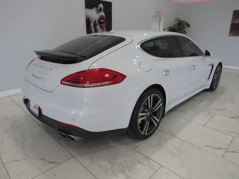 Used 2016 Porsche Panamera S w/ Premium Package Plus RWD image 3