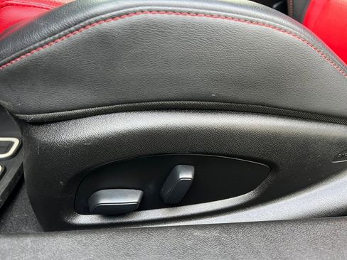 Used 2019 Chevrolet Camaro SS image 22