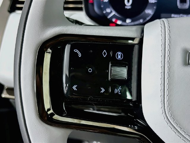 New 2027 Land Rover Range Rover Sport Dynamic SE AWD/4WD image 10