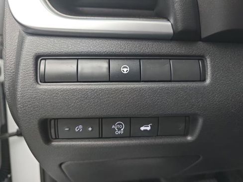 Used 2024 Nissan Rogue SV AWD/4WD image 38
