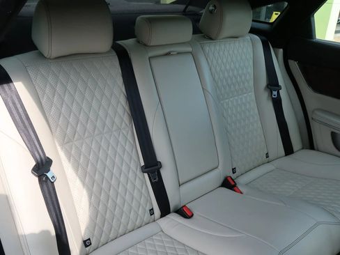Used 2019 Jaguar XJ L Portfolio image 23