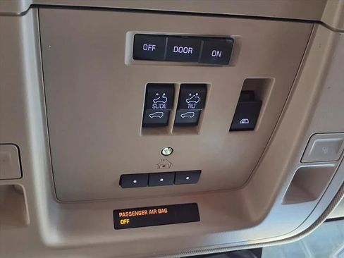 Used 2018 GMC Sierra 1500 SLT image 23