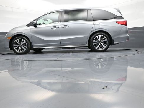 Certified 2023 Honda Odyssey Touring image 36