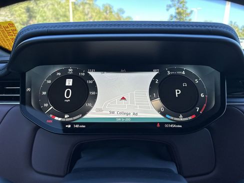 Used 2025 Land Rover Range Rover Sport Dynamic SE image 19