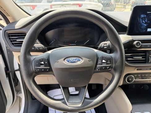 Used 2020 Ford Escape SE AWD/4WD image 25