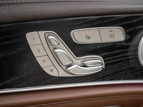 Used 2018 Mercedes-Benz E 300 E 300 4MATIC Sedan 4D w/ Premium 1 Package image 16