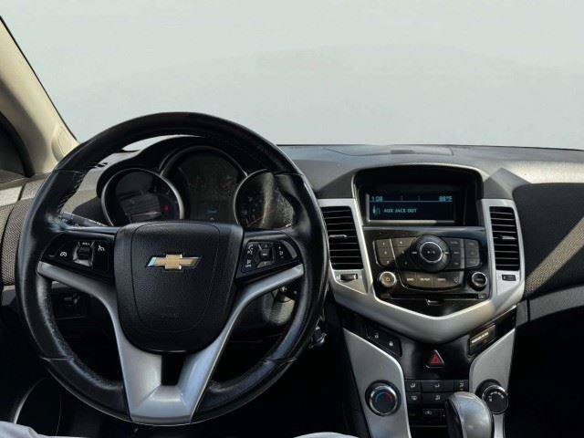 Used 2011 Chevrolet Cruze LT FWD image 29