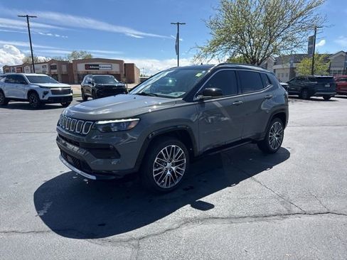 Used 2022 Jeep Compass Limited w/ Elite Group image 2