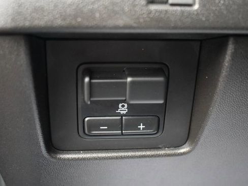 Used 2023 Chevrolet Colorado LT w/ LT Convenience Package II AWD/4WD image 23