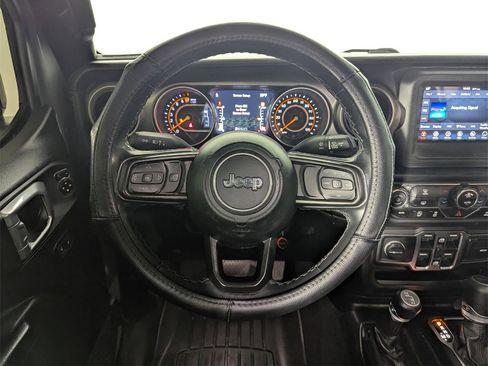 Used 2021 Jeep Gladiator Sport image 17