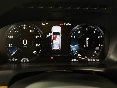 Used 2021 Volvo XC90 T6 Momentum w/ Protection Package Premier AWD/4WD image 13