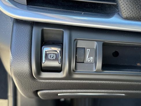 Used 2019 Cadillac XTS Luxury image 21