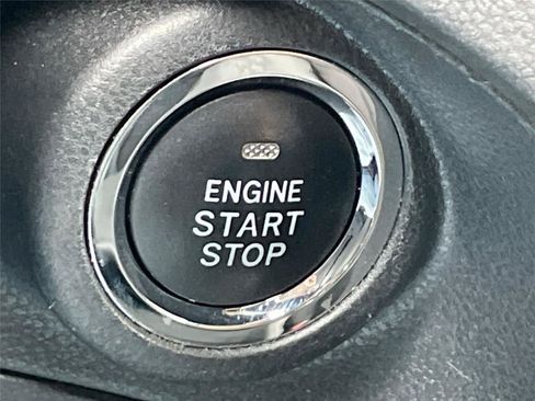 Used 2023 Subaru Forester Premium AWD/4WD image 30