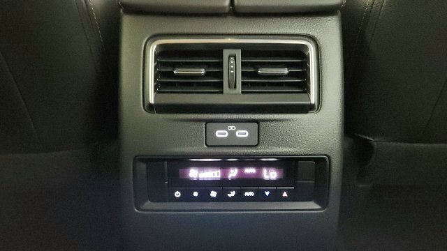 Used 2025 MAZDA CX-70 Plug-In Hybrid w/ Premium Pkg AWD/4WD image 31