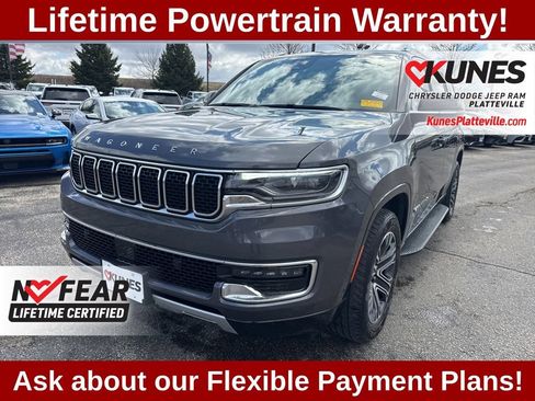 Used 2023 Jeep Wagoneer Series II w/ Flexible Seating Group AWD/4WD image 9