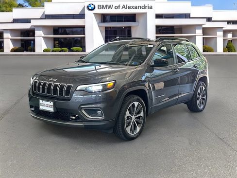 Used 2022 Jeep Cherokee Limited w/ Elite Package AWD/4WD image 1