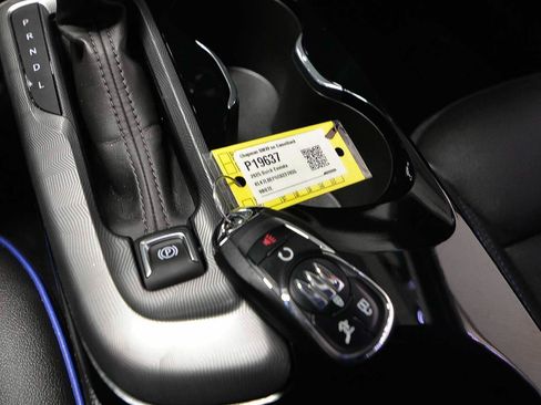 Used 2025 Buick Envista Sport Touring w/ Convenience I Package FWD image 17