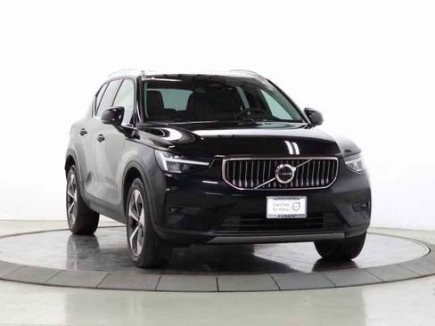 Certified 2023 Volvo XC40 B5 Plus w/ Protection Package Premier image 1