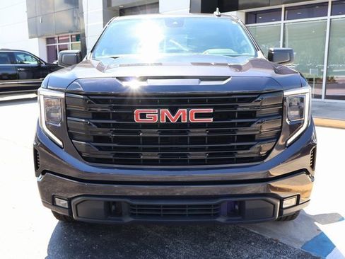 Certified 2022 GMC Sierra 1500 Elevation image 2