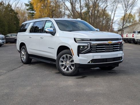 New 2026 Chevrolet Suburban Premier image 1