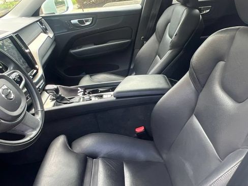 Used 2020 Volvo XC60 T5 Inscription AWD/4WD image 9