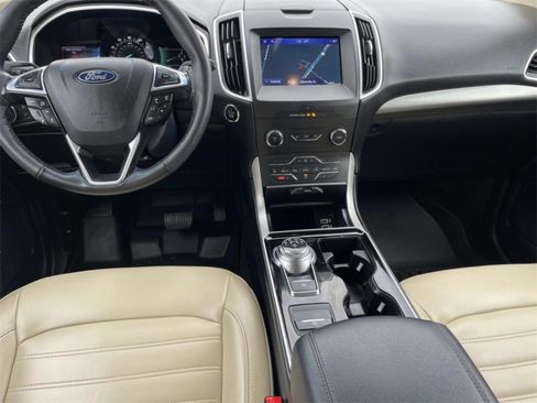 Used 2019 Ford Edge SEL w/ Equipment Group 201A image 7