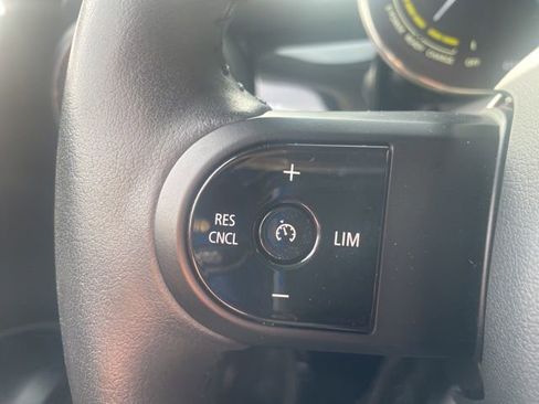 Used 2024 MINI Cooper SE image 19