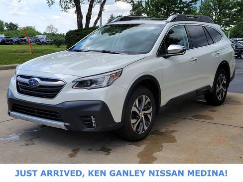 Used 2022 Subaru Outback Touring AWD/4WD image 7
