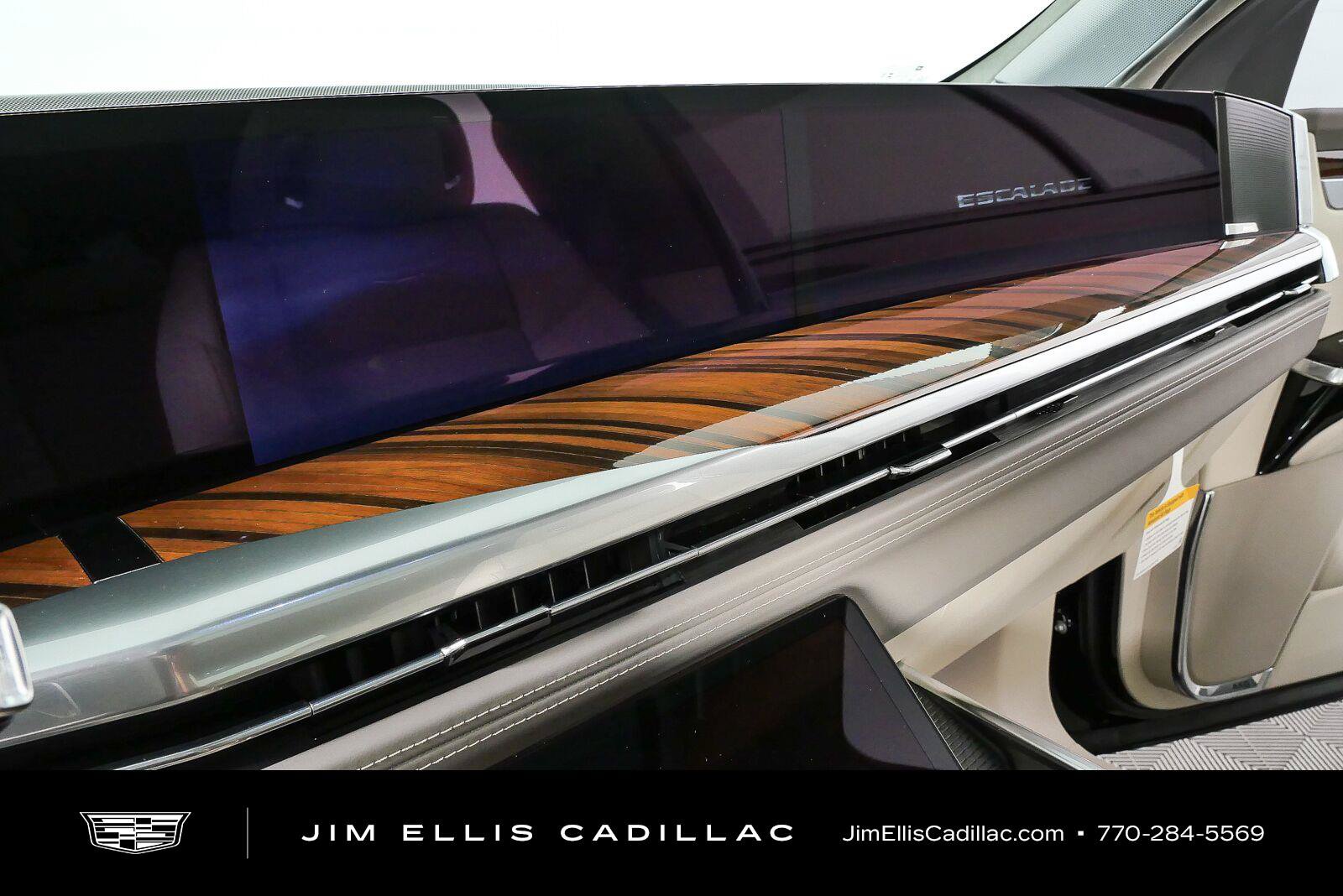 New 2026 Cadillac Escalade Platinum Sport w/ LPO, ONYX Package AWD/4WD image 11
