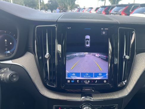 Certified 2022 Volvo XC60 B5 Inscription w/ Climate Package image 41