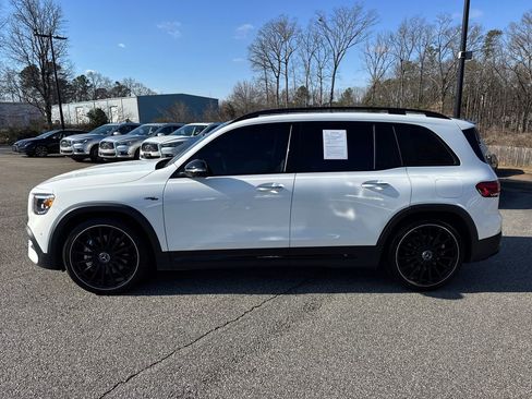 Used 2023 Mercedes-Benz GLB 35 AMG 4MATIC w/ AMG Night Package Plus image 4