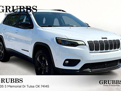 Used 2023 Jeep Cherokee Altitude Lux w/ Lux Elite Package