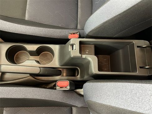 Used 2025 Nissan Versa SV w/ Trunk Package image 20