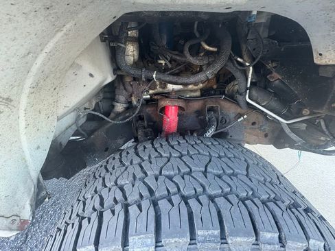 Used 2007 GMC Sierra 2500 SLT w/ Z71 Off-Road Package image 3