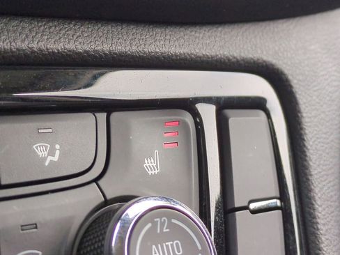 Used 2017 Buick Encore Essence image 35