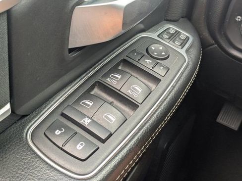 Used 2024 RAM 3500 Big Horn AWD/4WD image 25