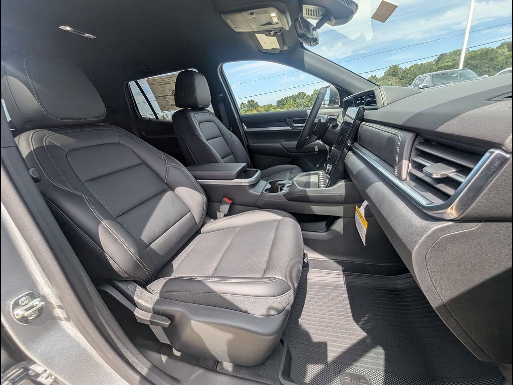 New 2027 GMC Terrain Elevation w/ Elevation Premium Package AWD/4WD image 13