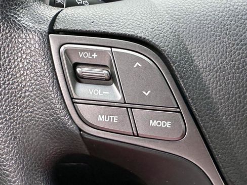 Used 2017 Hyundai Santa Fe Sport FWD image 23