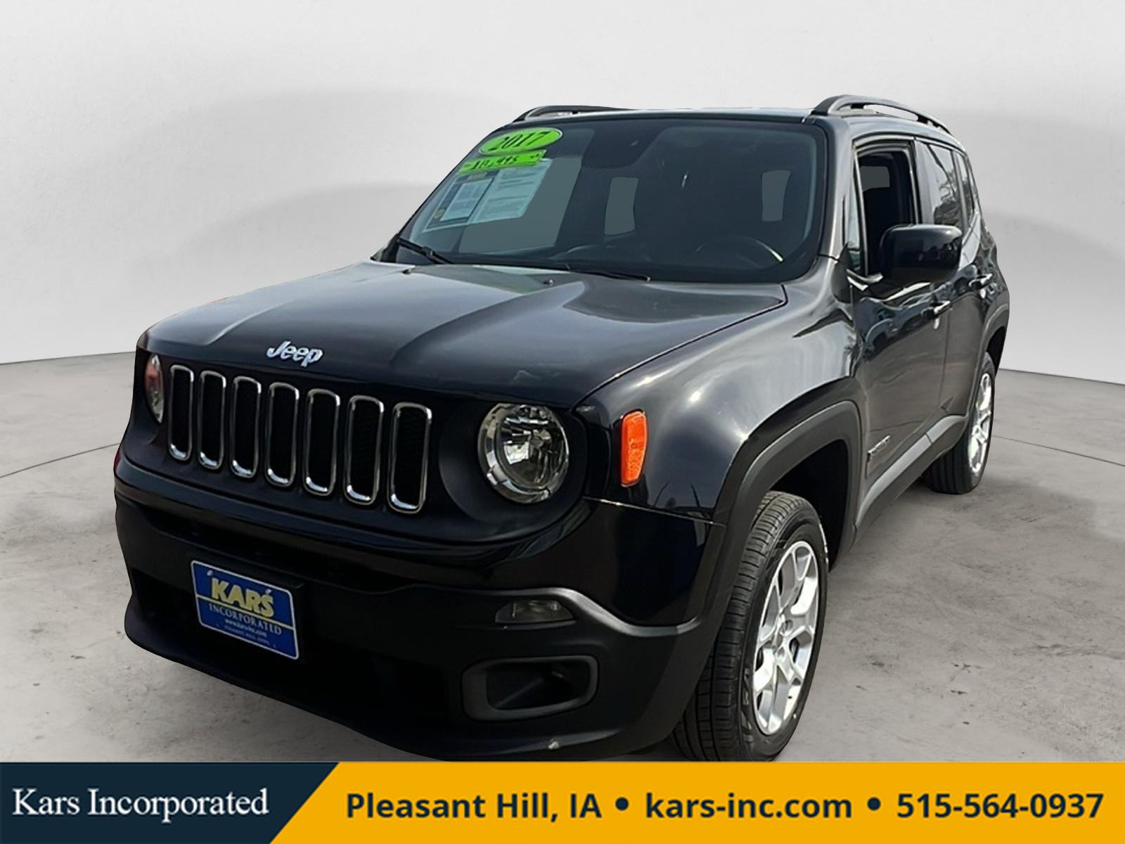 Used 2017 Jeep Renegade Latitude w/ Popular Equipment Group AWD/4WD image 1
