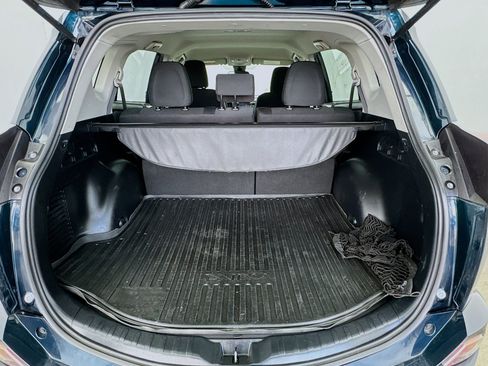Used 2018 Toyota RAV4 LE w/ All Weather Liner Package FWD image 16