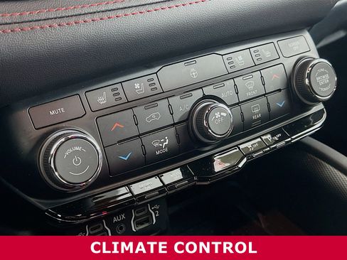 Used 2025 Dodge Durango R/T image 11