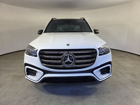 Certified 2026 Mercedes-Benz GLS 580 4MATIC image 2
