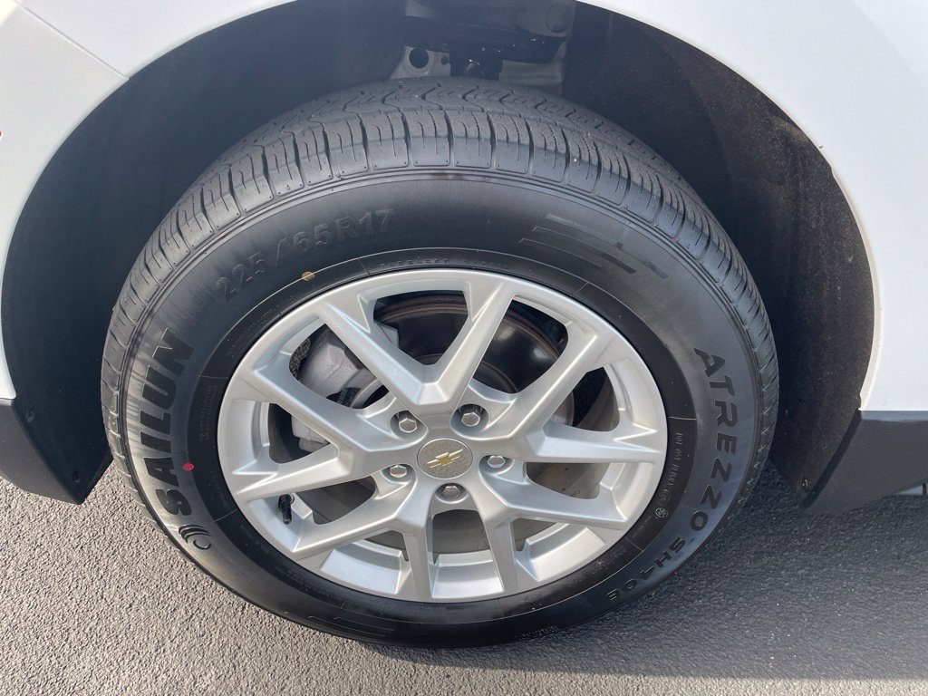 Used 2024 Chevrolet Equinox LT AWD/4WD image 39